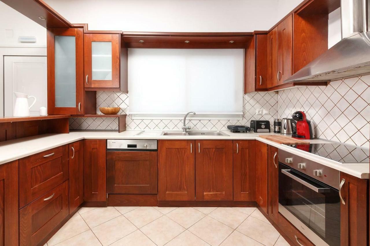 Charming And Comfy House Apartment Agia Marina Екстериор снимка